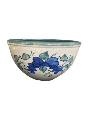 Great Bay Pottery Handcrafted Green Leaves Serving Mixing Bowl 8" D  Blue Bow